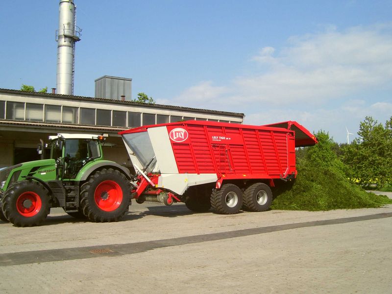 Fendt Traktor mit Ladewegen - Fuhrpark Prebitz
